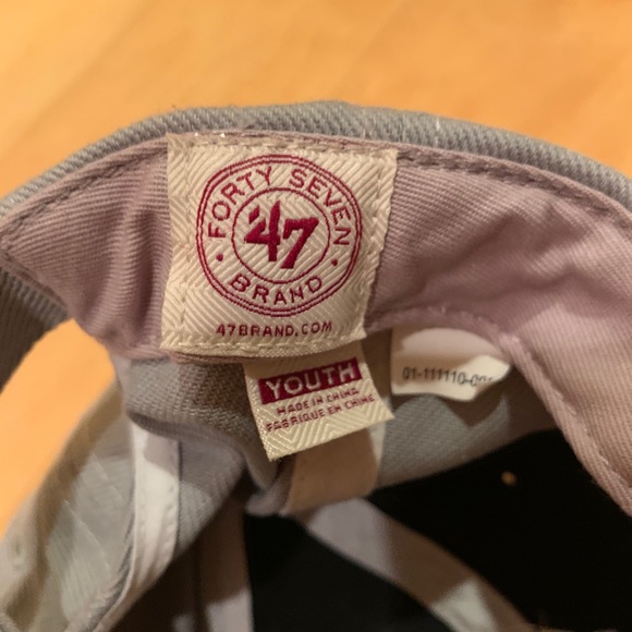 Set of 2 youth baseball hats - Picture 4 of 4